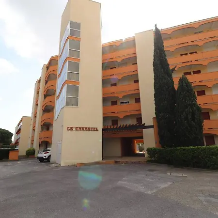 Apartment 2 Pieces Avec Terrasse, Parking. Plages A 200m - Fr-1-307-195 *