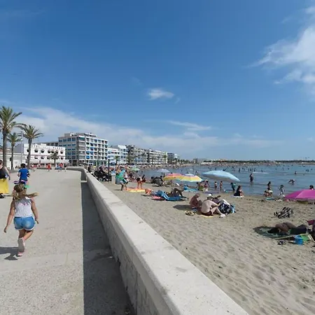 Apartment 2 Pieces Avec Terrasse, Parking. Plages A 200m - Fr-1-307-195 *